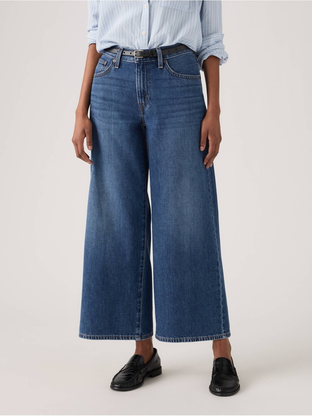 Signature by Levi Strauss Wide-Leg Blue Capri